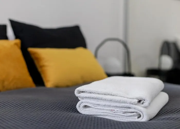 Apartment Yellow Sunset Warsaw